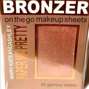 NEW Mary Kate & Ashley 50 BRONZER SHEETS Paper Me Pretty Gold On The Go Make-Up